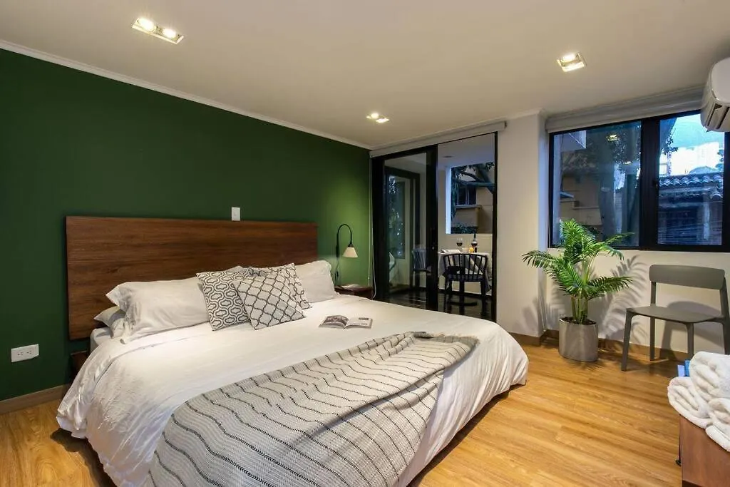 Surprising, Lleras Park, Billar Pool And Jacuzzi Appartement Medellín