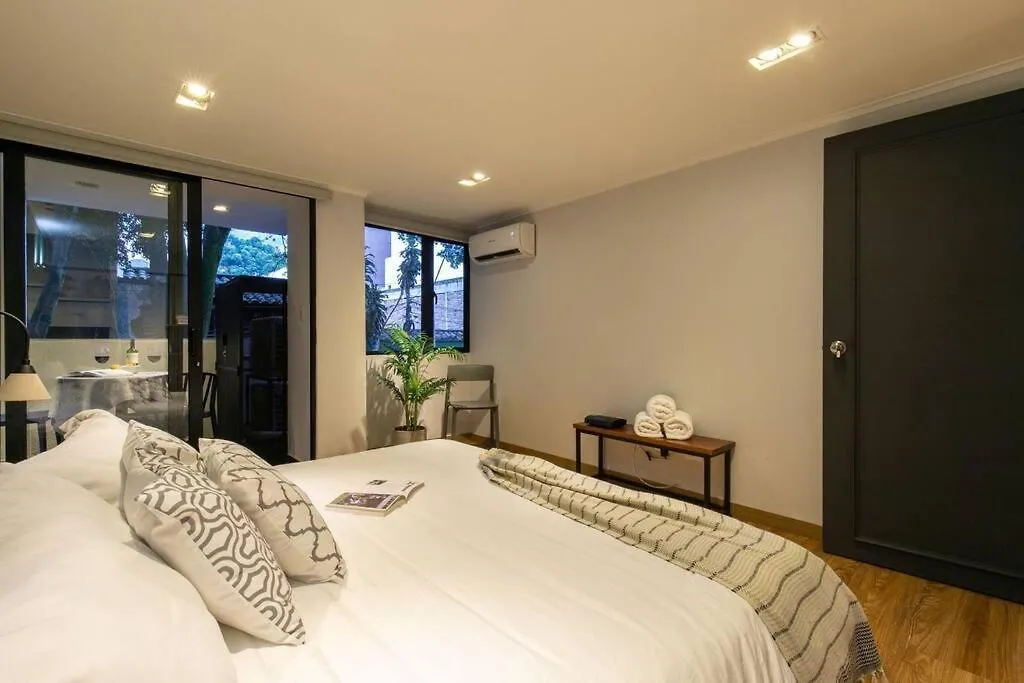Surprising, Lleras Park, Billar Pool And Jacuzzi Appartement Medellín 0*,